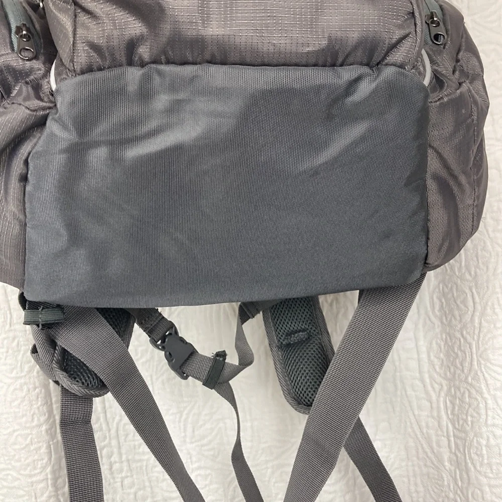 Outward Hound PoochPouch Dog Carrier Backpack, Gray up to 20lbs.